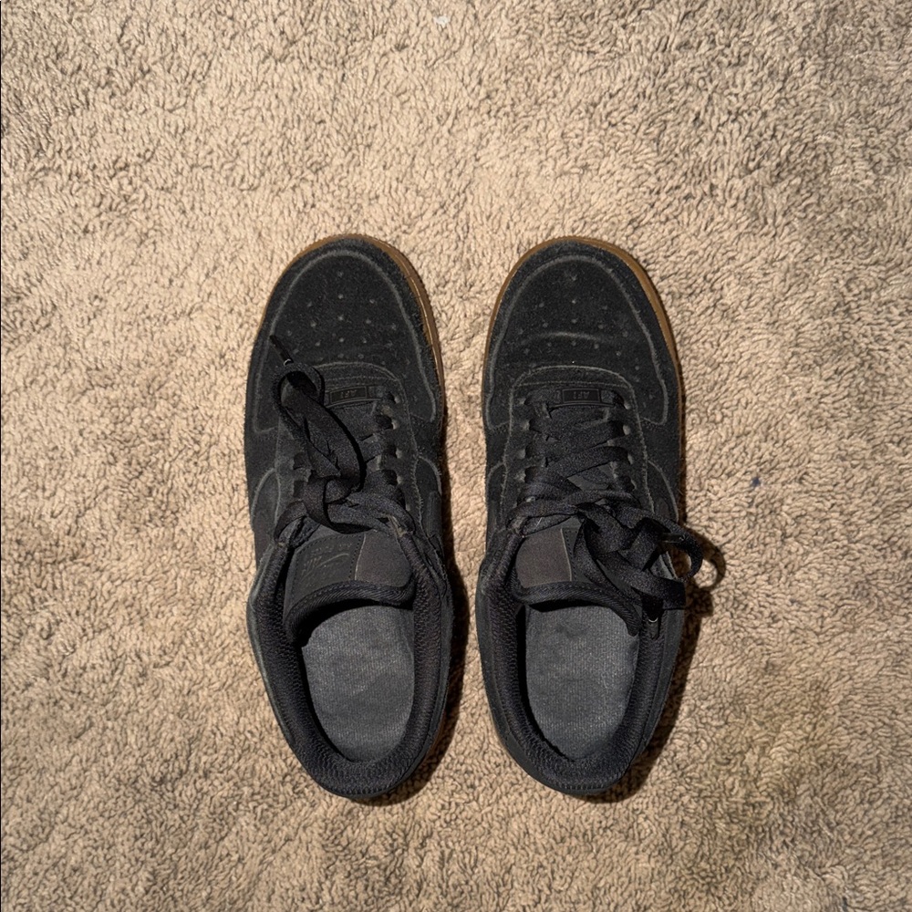 Women’s Nike Black Sneakers